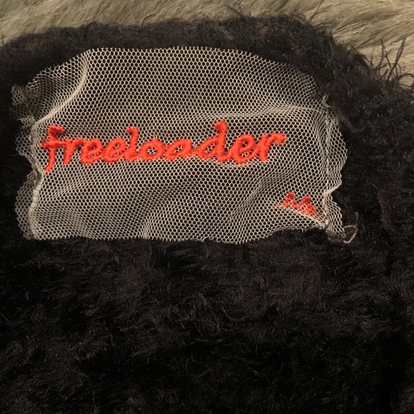 Black sweater - Picture 2 of 2